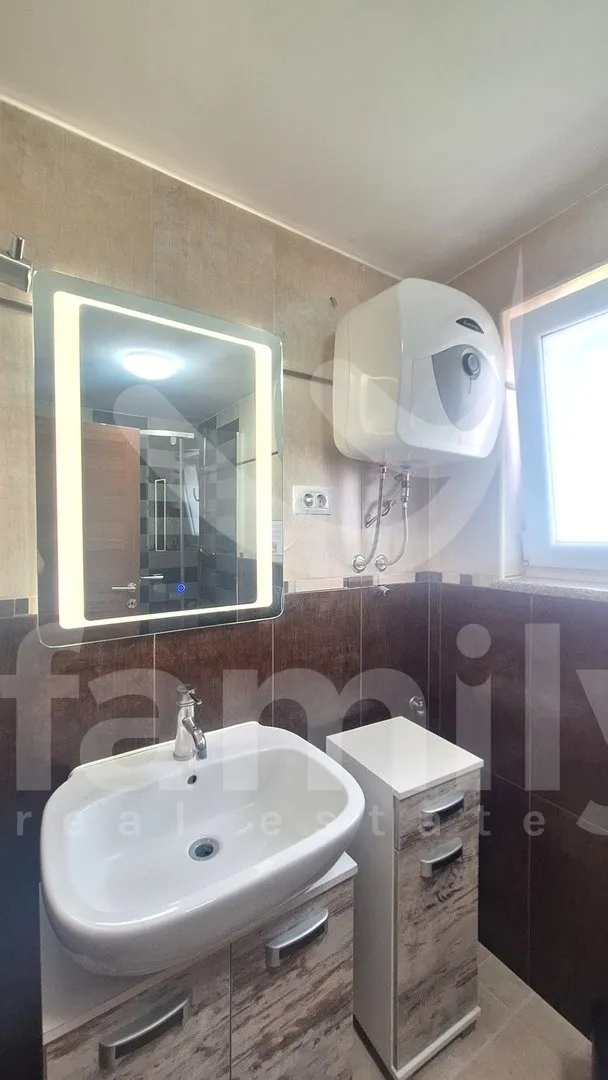 apartmanska kuća sa bazenom blizu mora - slika 21