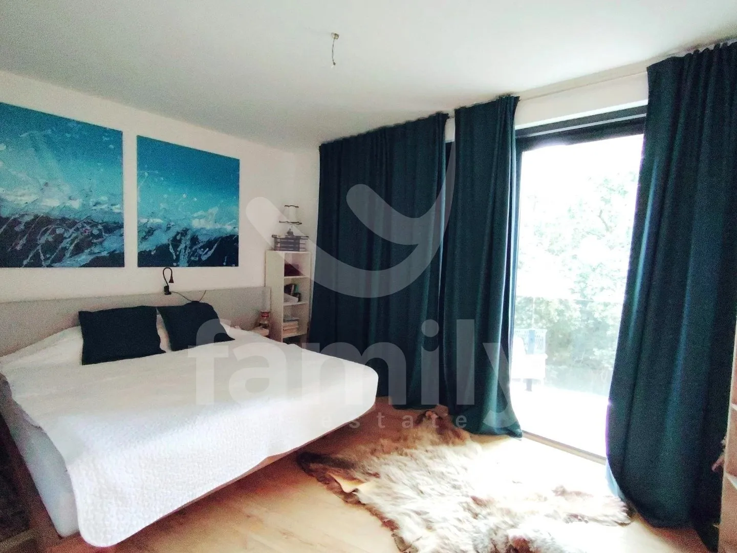luksuzni dvoetažni penthouse prvi red do mora - slika 17