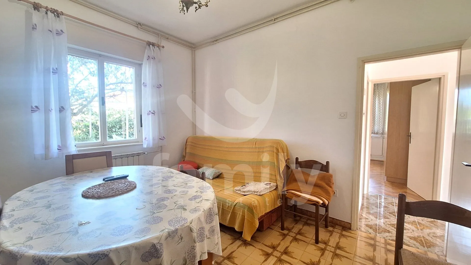 dugoročan najam prostrane katnice blizu mora - slika 3