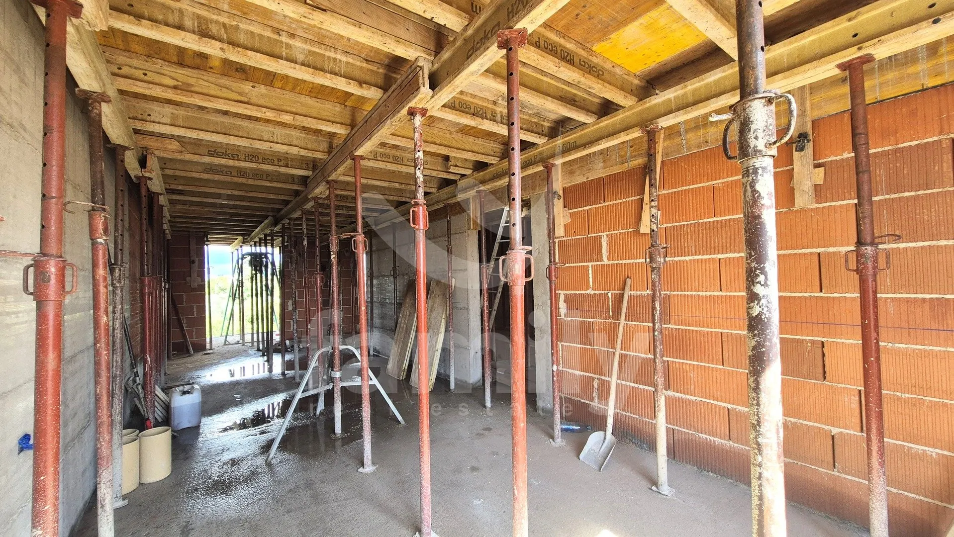 prostran penthouse u modernoj novogradnji - slika 22