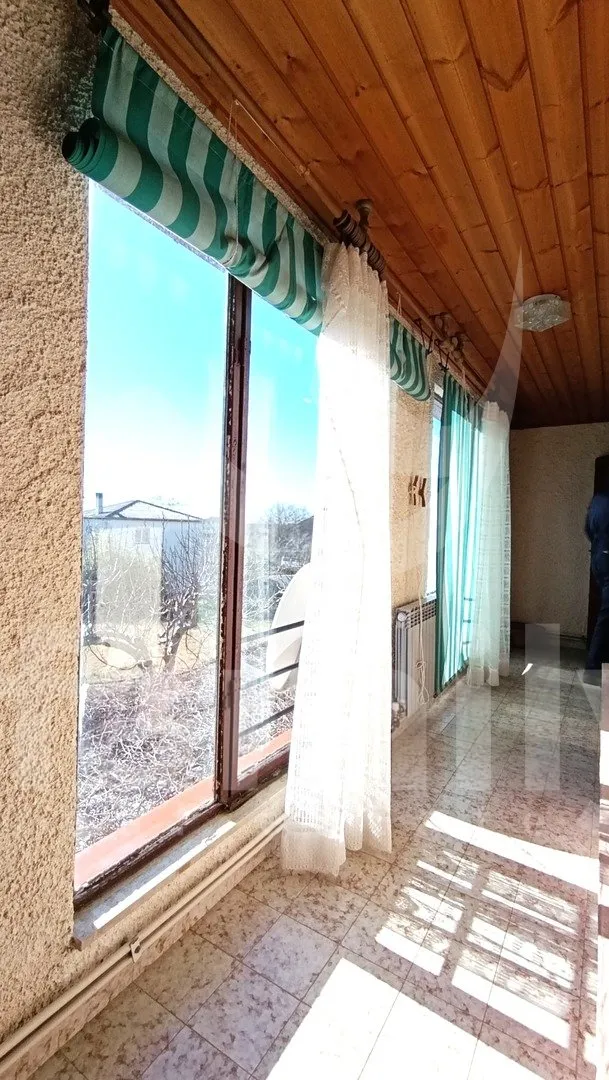 prodaja šarmantne kuće za renovaciju u mirnom naselju - slika 12