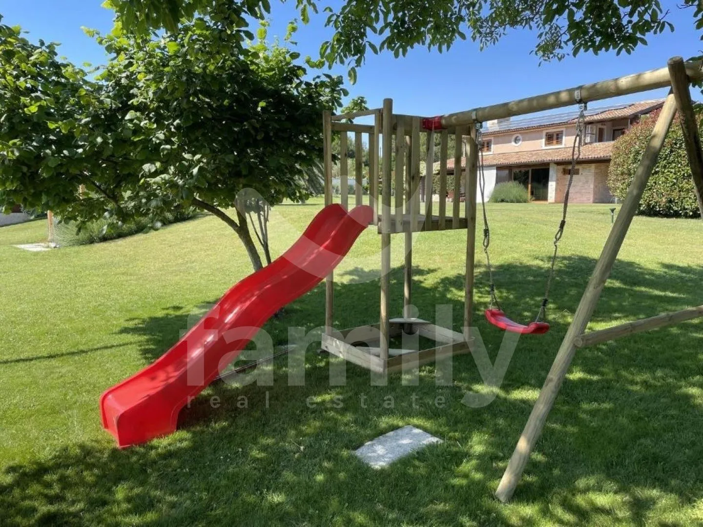 predivna prostrana vila sa zapanjujućim pogledom na more - slika 20