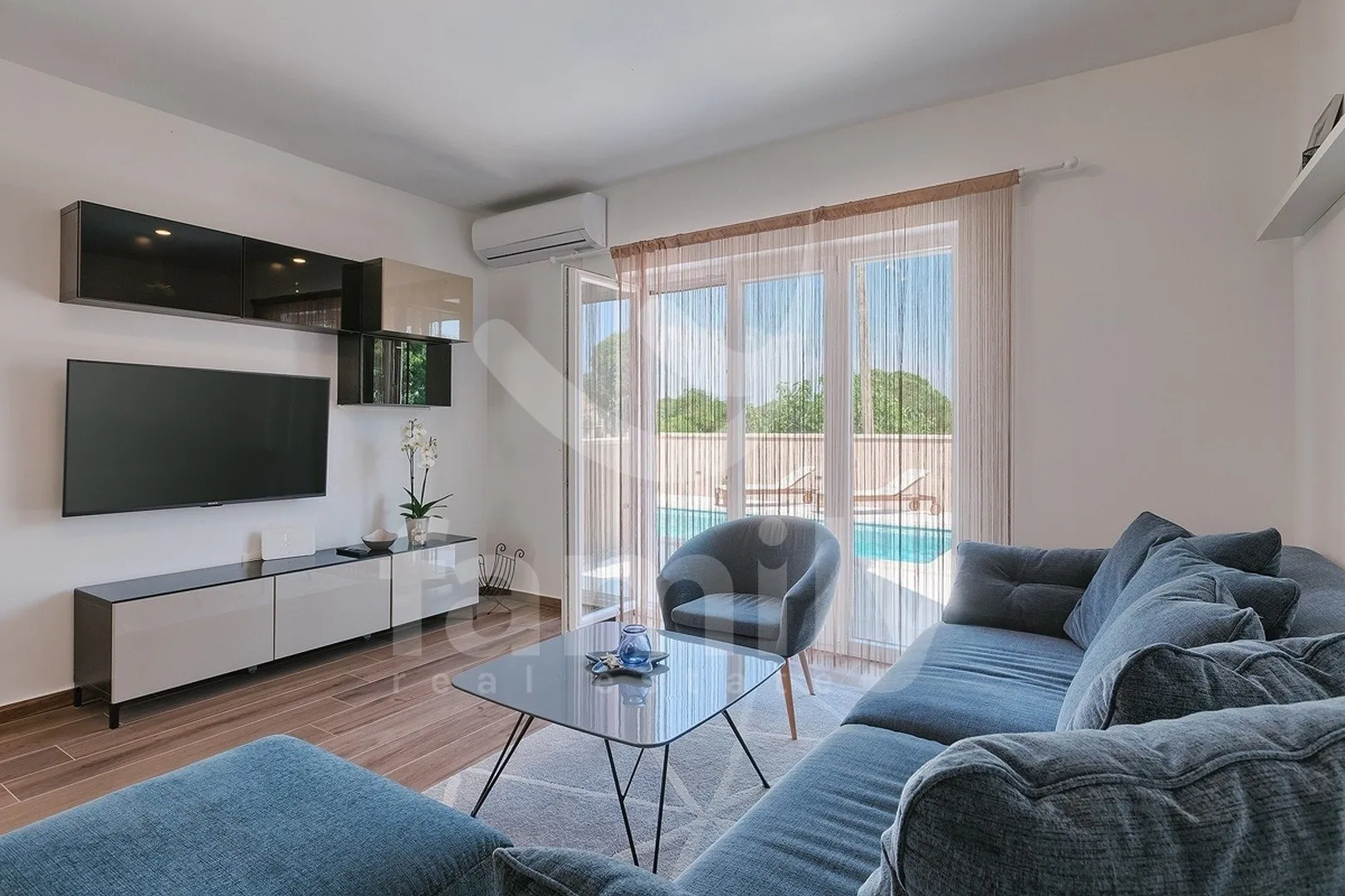 Vila Sa Konobom I Bazenom Blizu Plaže I Grada - Štinjan, Pula