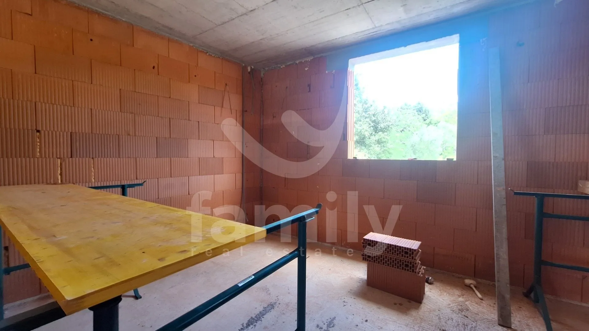 atraktivna kuća na mirnoj lokaciji u brtonigli - slika 25