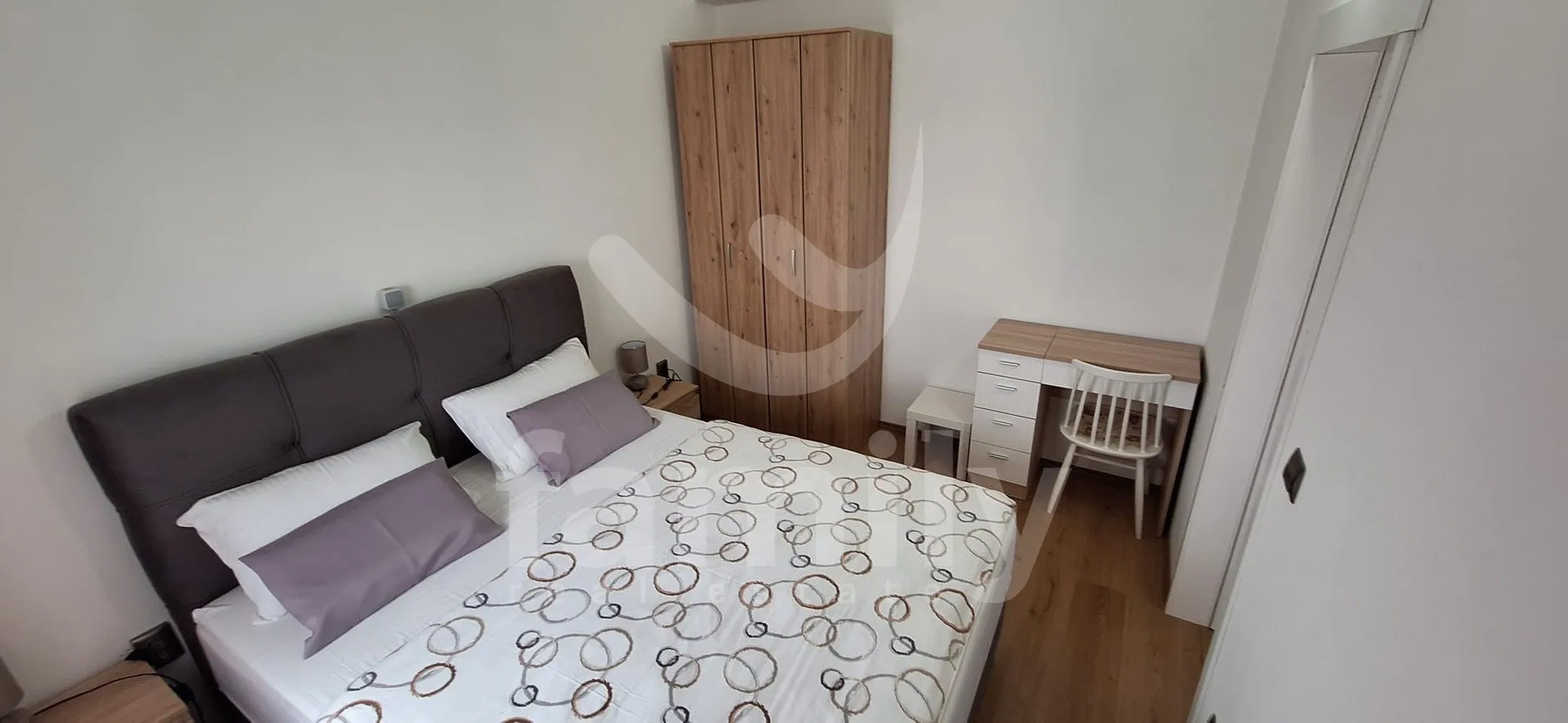 dvoetažni novouređeni stan sa pogledom na more - slika 8