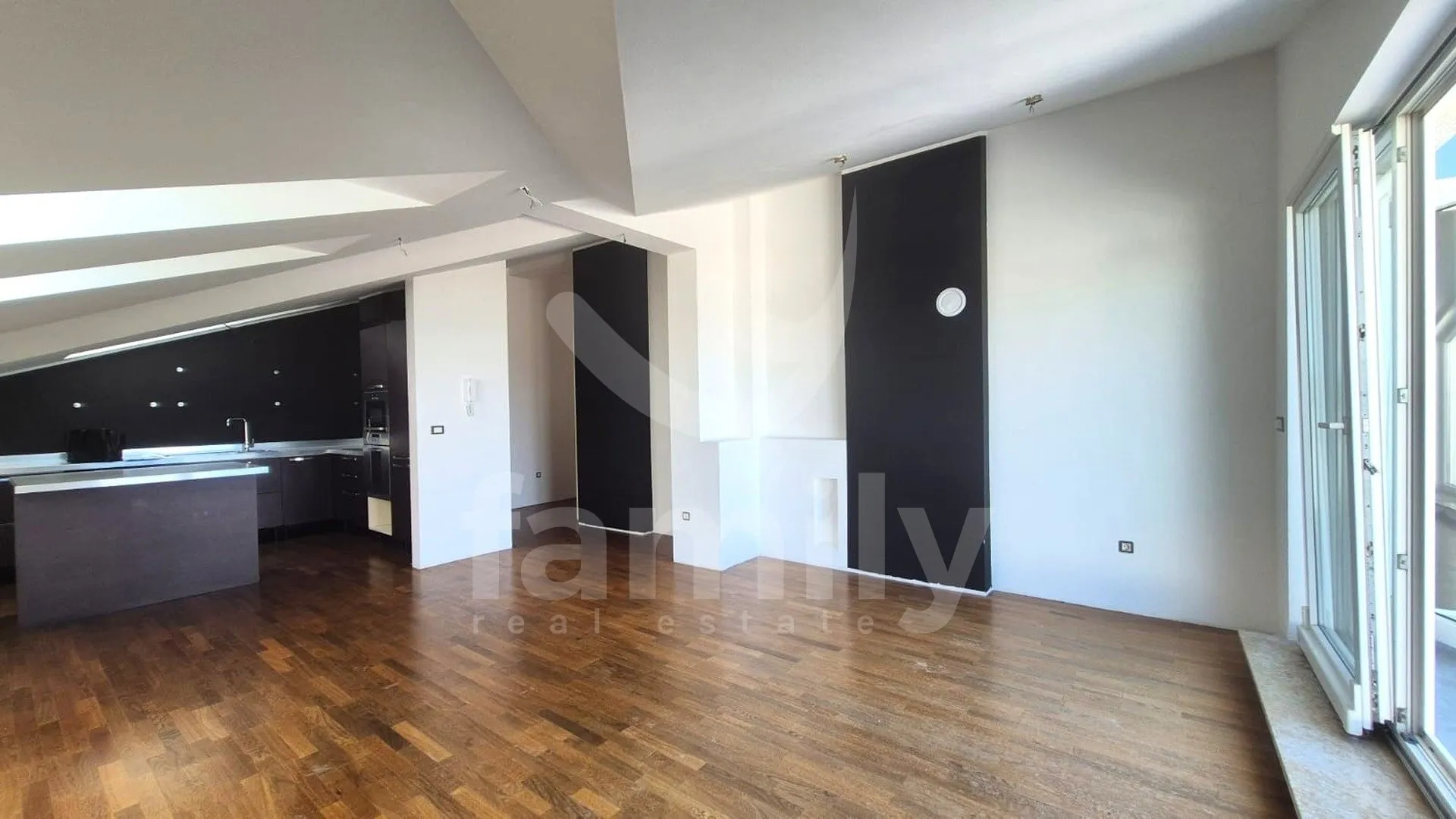 penthouse uz more s bazenom i panoramskim pogledom - slika 10