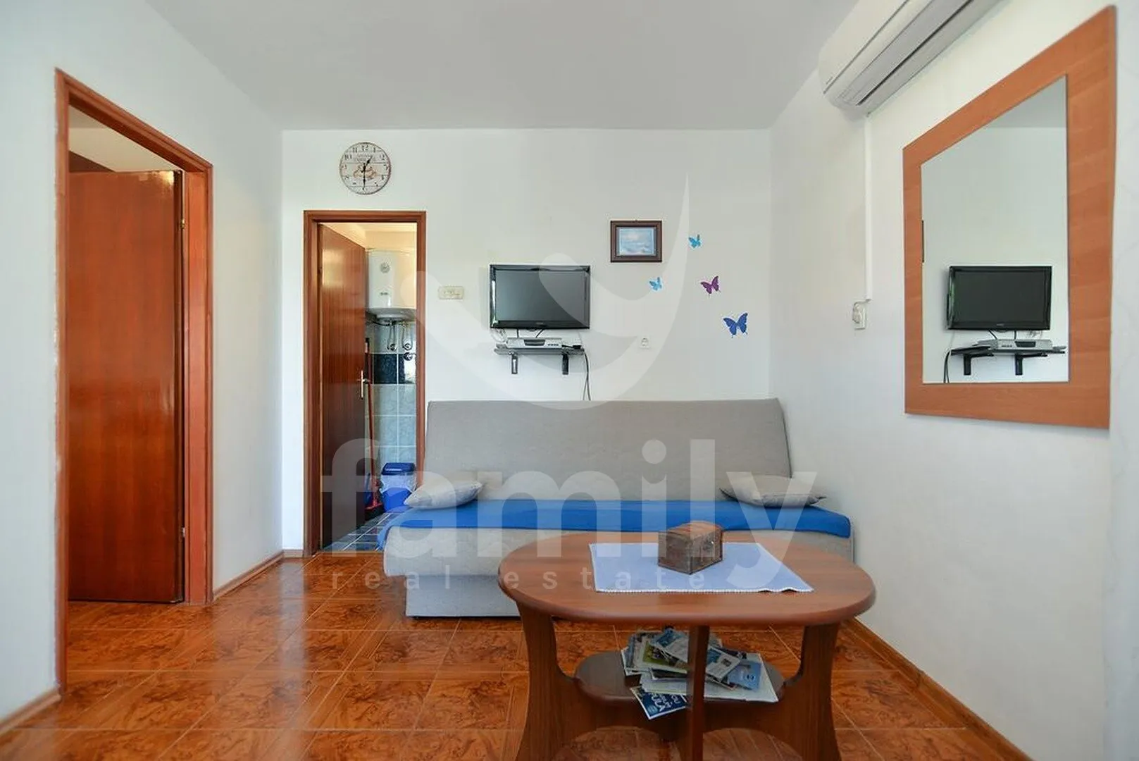 profitabilna apartmanska kuća sa bazenom i 6 stanova - slika 16