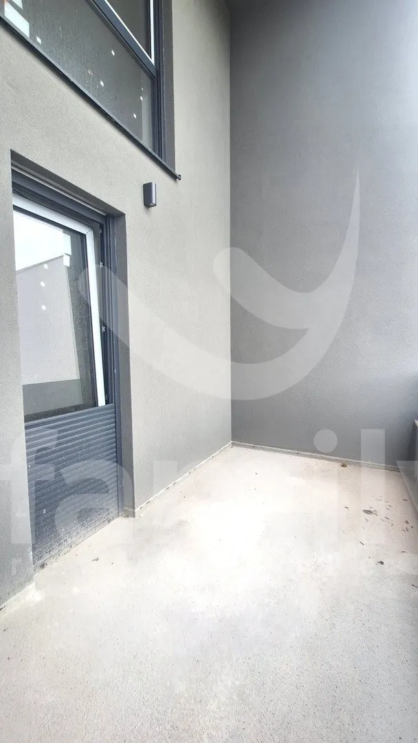 novi luksuzni penthouse na top lokaciji - slika 16