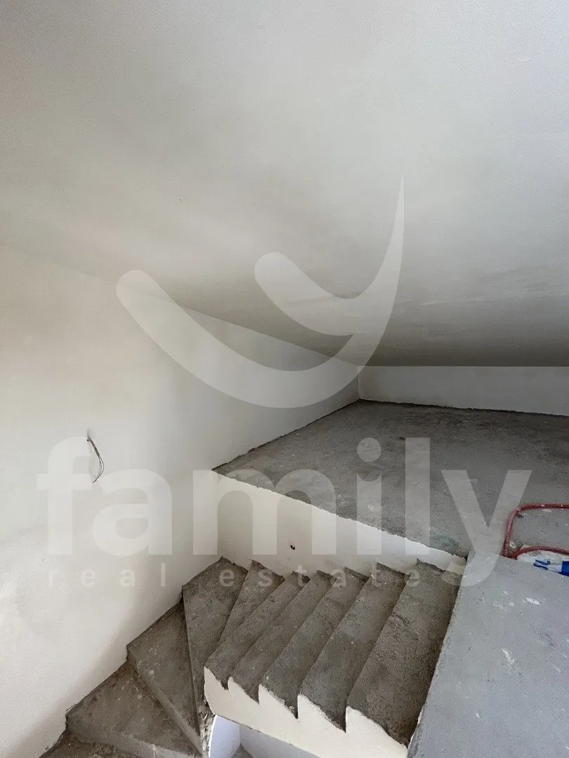dvojna kuća s bazenima i pogledom na more - slika 11
