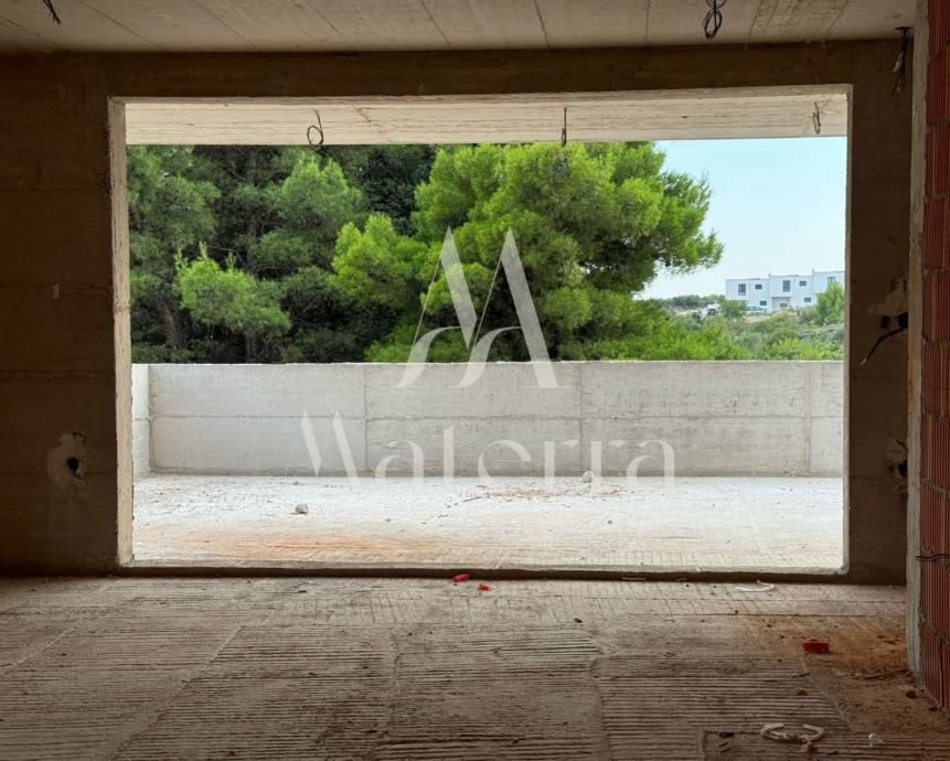 VODICE, 2-SOBAN STAN NA 1. KATU MANJE ZGRADE (prodaja)
