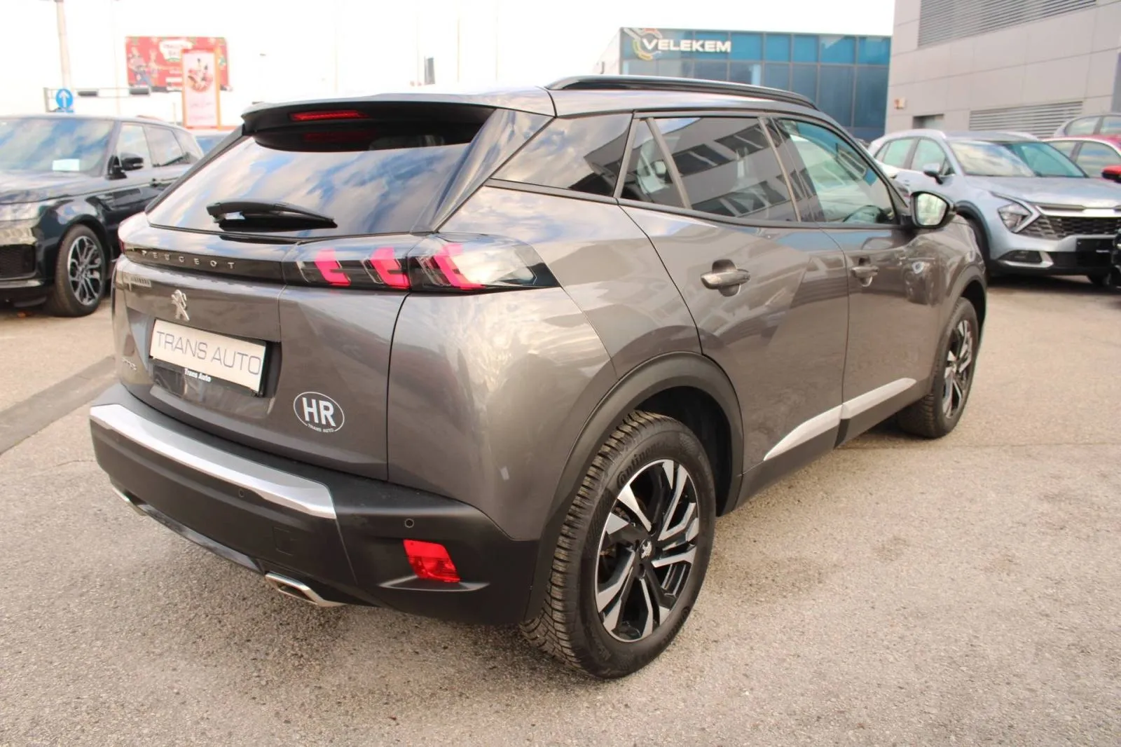 peugeot 2008 1.2 puretech automatik allure *led, navigacija* - slika 5