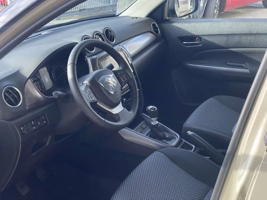 suzuki vitara 1,4 hybrid gl+ premium 2wd - slika 8