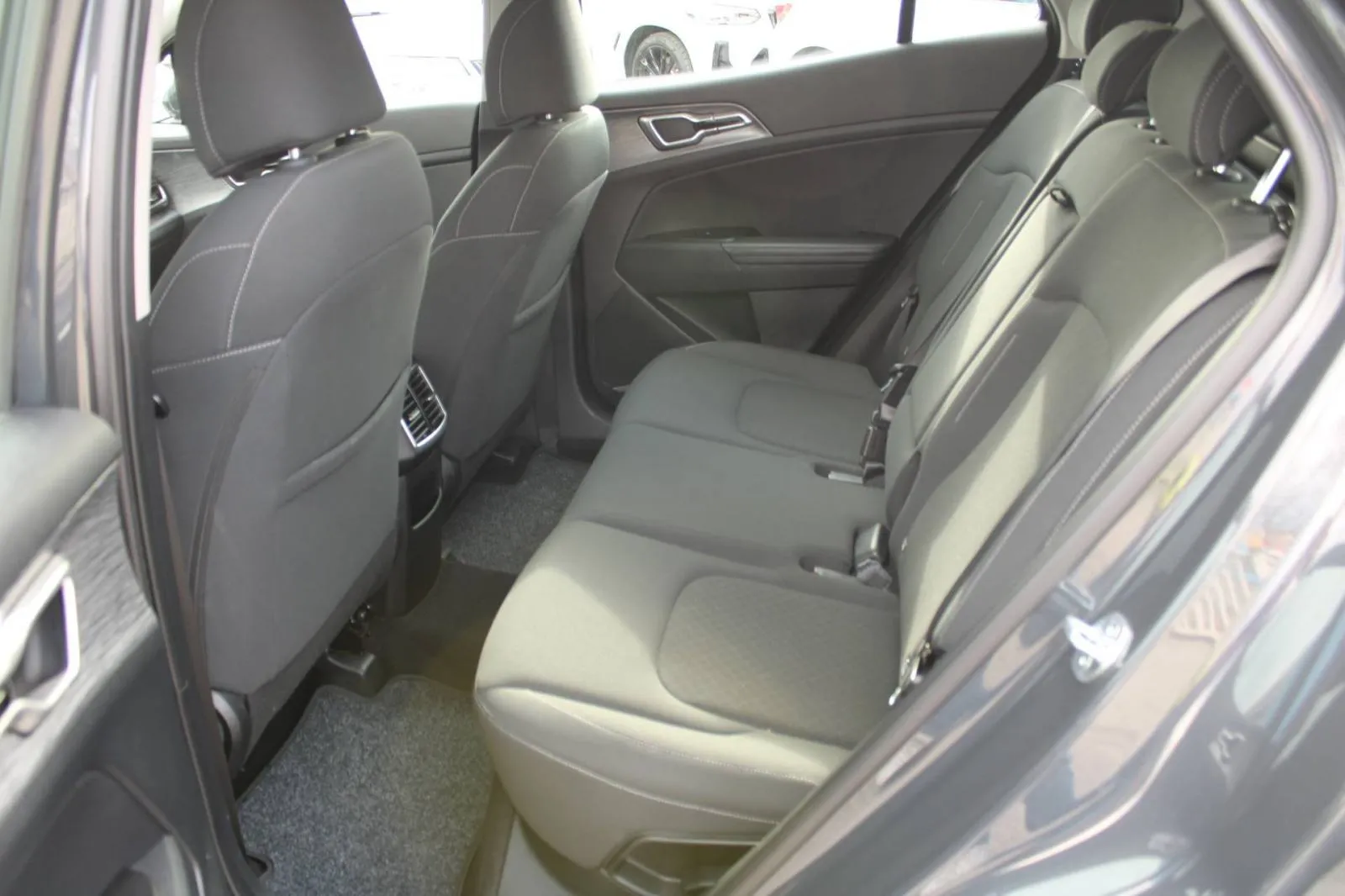 kia sportage 1.6 crdi automatik *led, navigacija, kamera* - slika 21