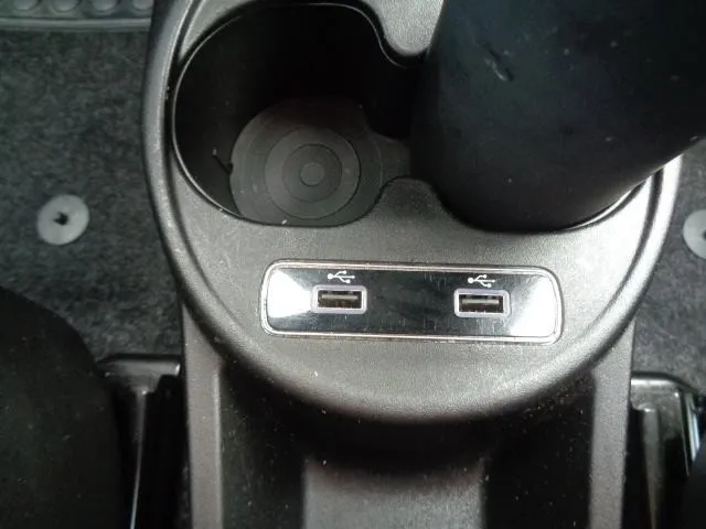 fiat 500 1,0 mh club/klima/tempo/7xab/dab radio/applay/mfu/reg 07/26 - slika 24
