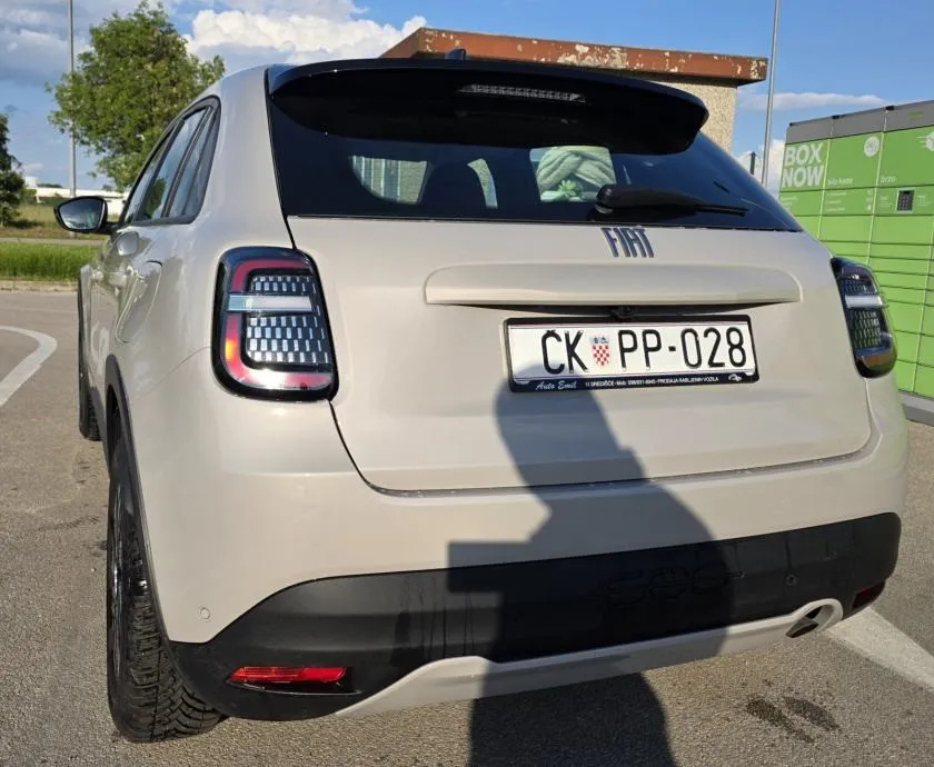 fiat 600 1.2 e-hybrid aut. - slika 4