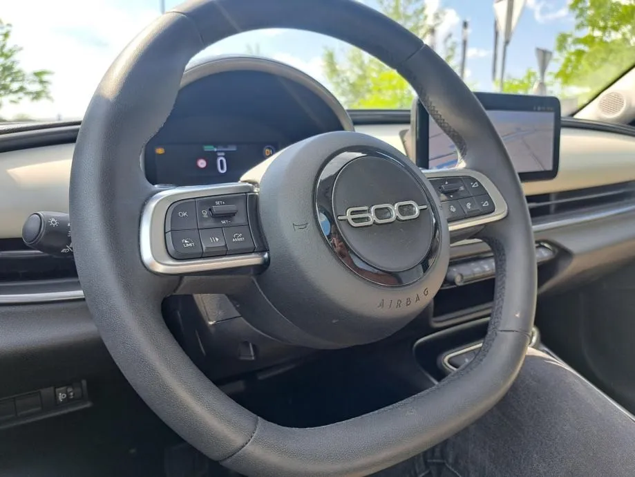 fiat 600 la prima hybrid 100 - slika 11