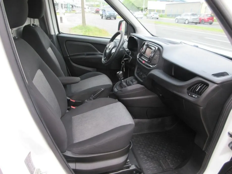 fiat doblo maxi furgon 1,6 mjtd,120ks,professional,kuka,klima,ele.pake - slika 10