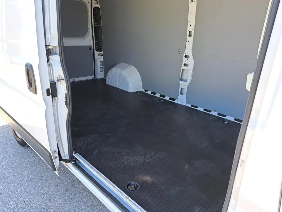 fiat professional ducato light furgon 2.2 mjt l3h2, 2023 god. - slika 15