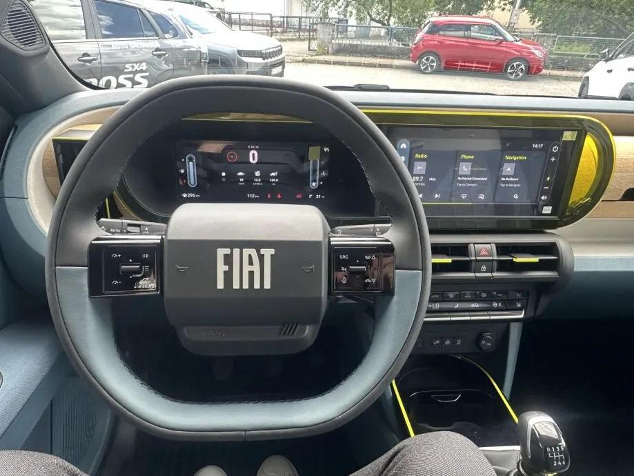 fiat grande panda 1.2 e-hybrid la prima - demo automobil - slika 9