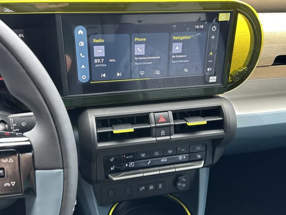 fiat grande panda 1.2 e-hybrid la prima - demo automobil - slika 11