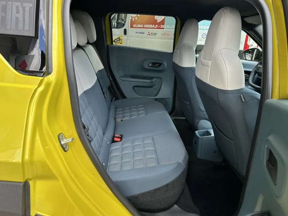 fiat grande panda 1.2 e-hybrid la prima - demo automobil - slika 16