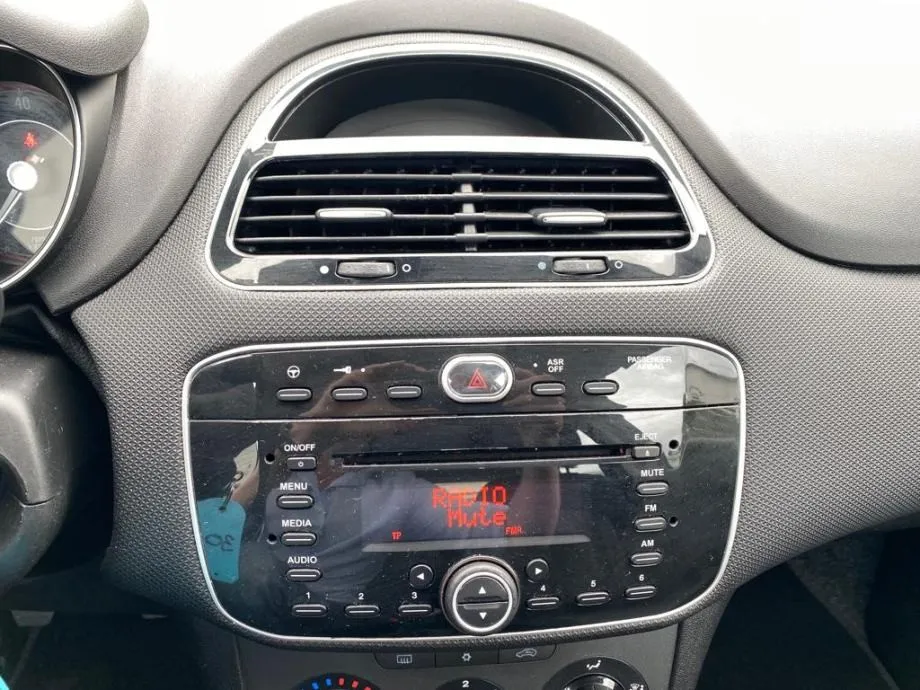 fiat punto 1.3 multijet 16v, klima, tempomat, 4x garancija!!! - slika 17