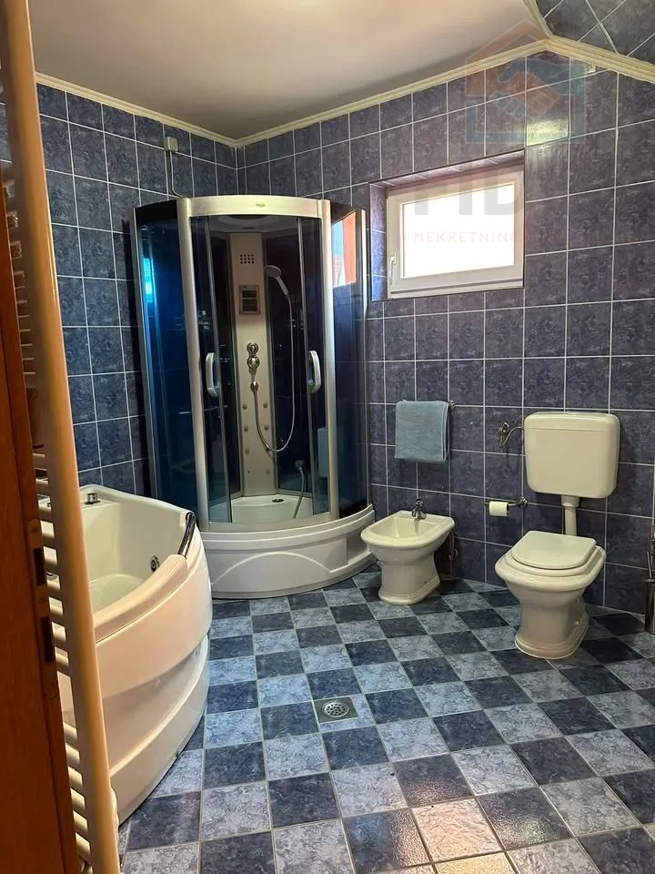 velika kuća u osijeku, najam/prodaja - slika 15