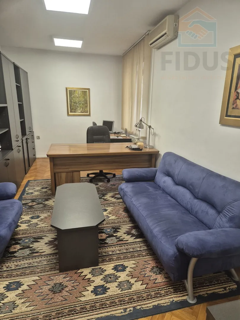 najam stana/poslovnog prostora - 200 m2, centar grada osijeka - slika 2