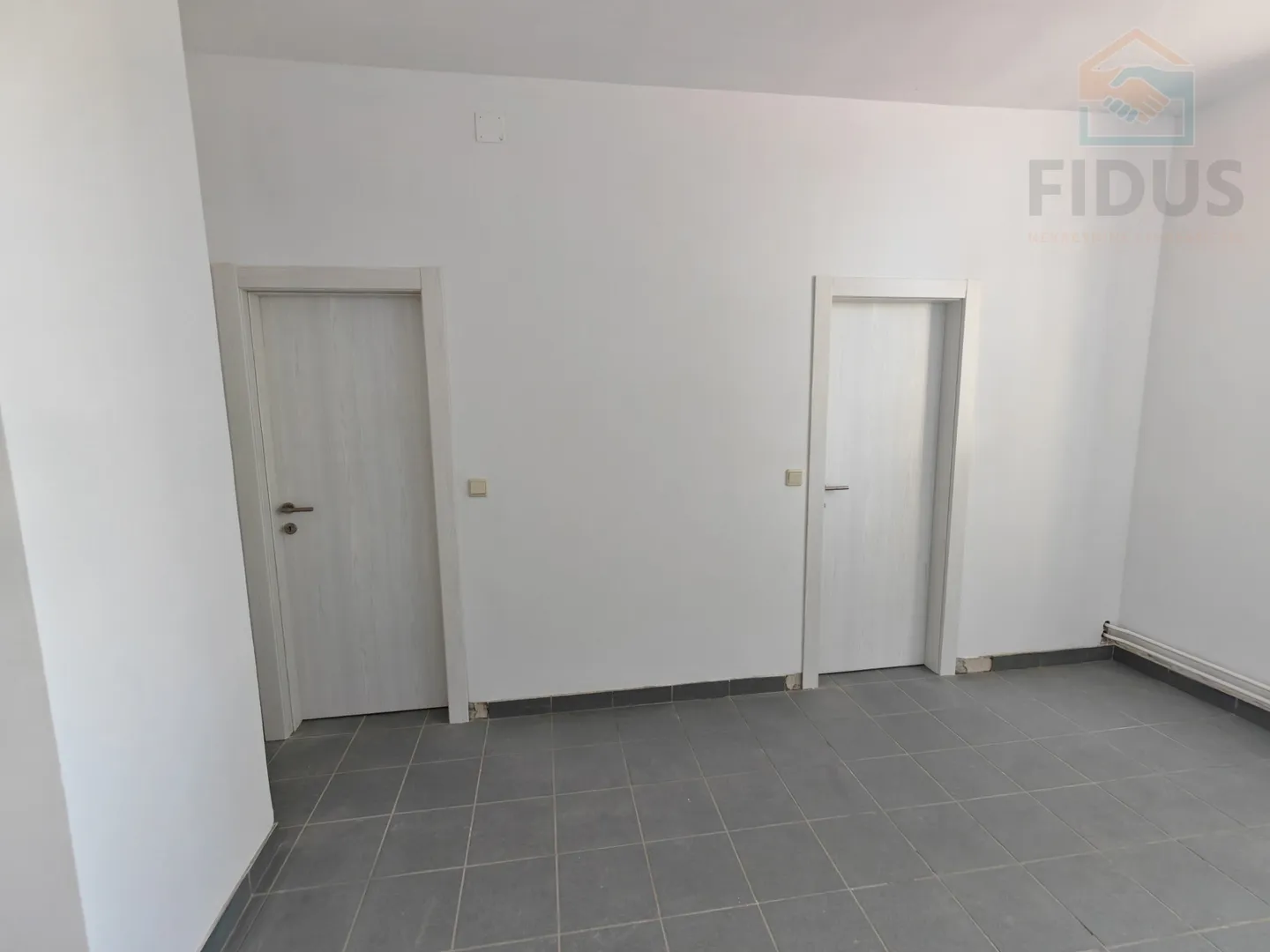 poslovni prostor 350 m2 - livana - slika 8