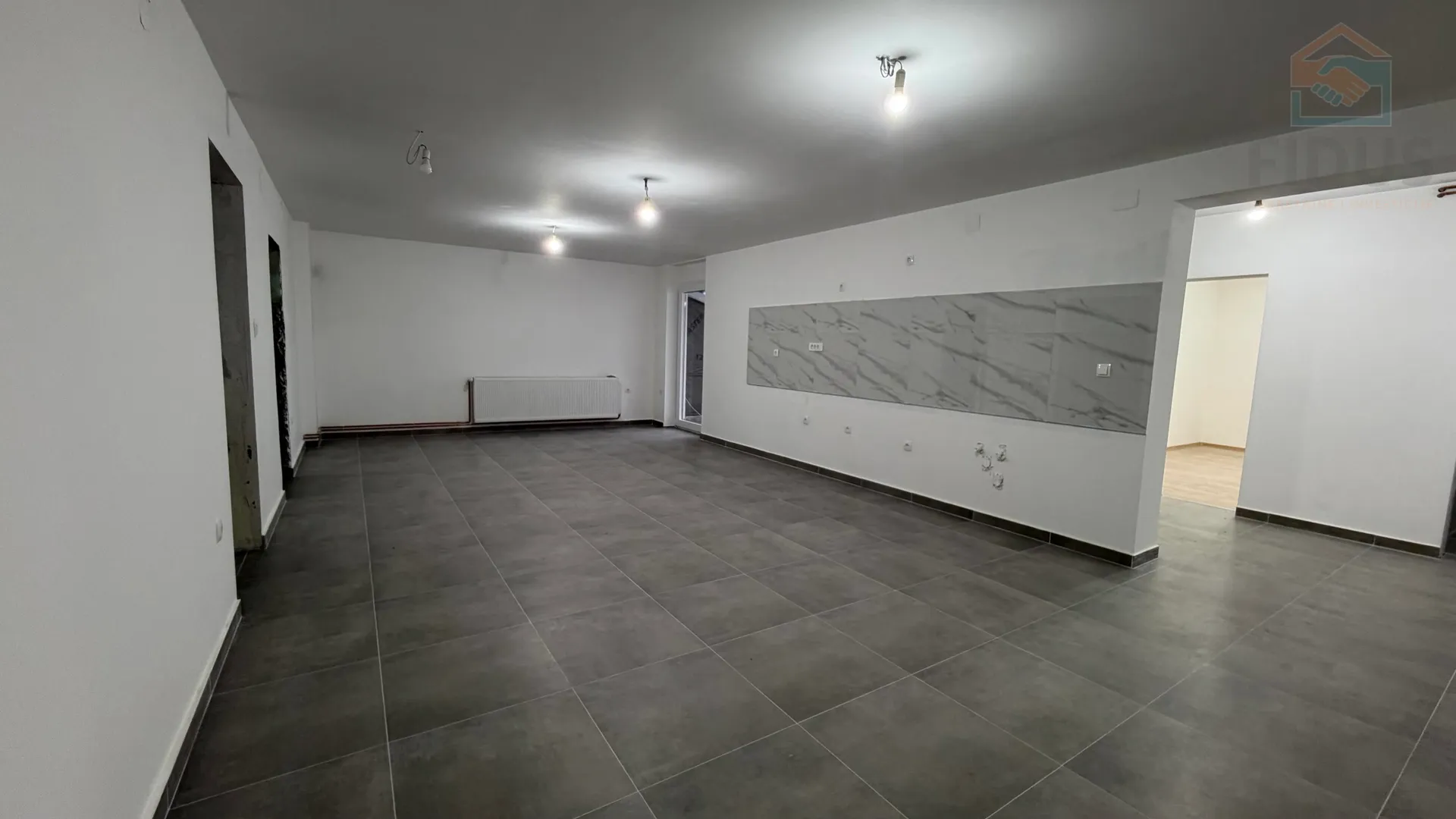 četverosoban stan - livana - slika 8