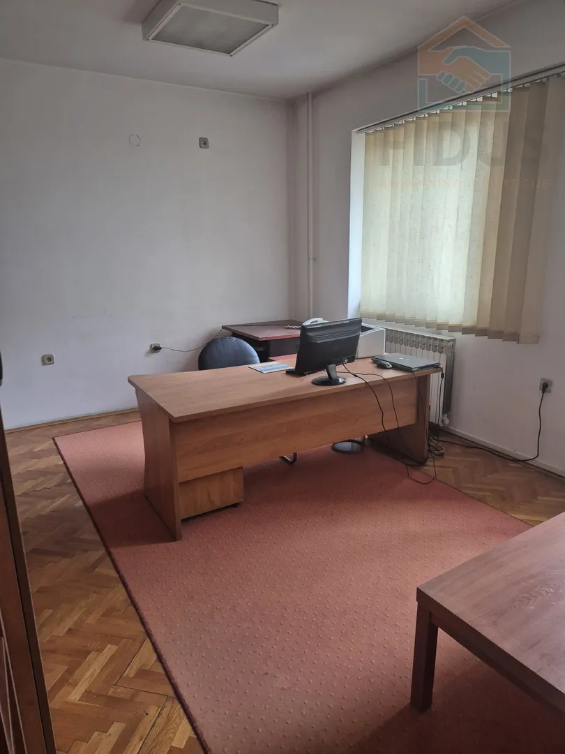 najam stana/poslovnog prostora - 200 m2, centar grada osijeka - slika 7