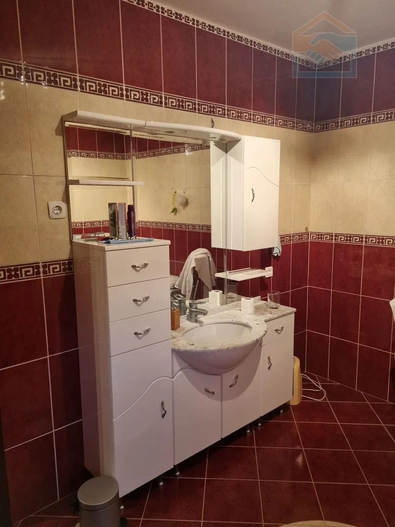 poslovno stambena zgrada - uglješ - slika 26
