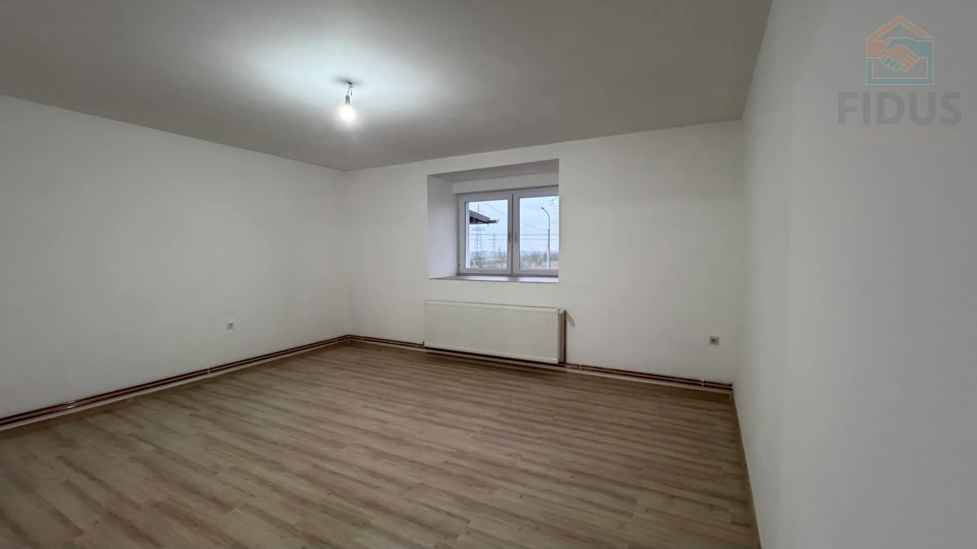 četverosoban stan - livana - slika 11
