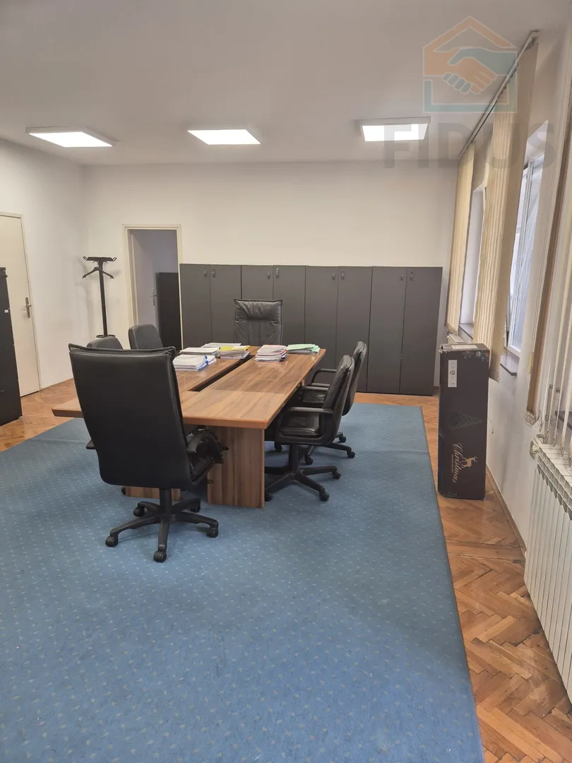 Prodaja stana/poslovnog prostora - 200 m2, Centar grada Osijeka