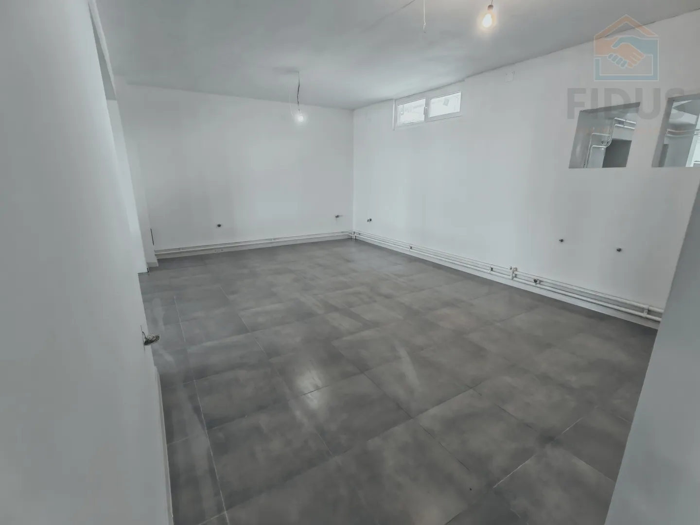 poslovni prostor 350 m2 - livana - slika 11