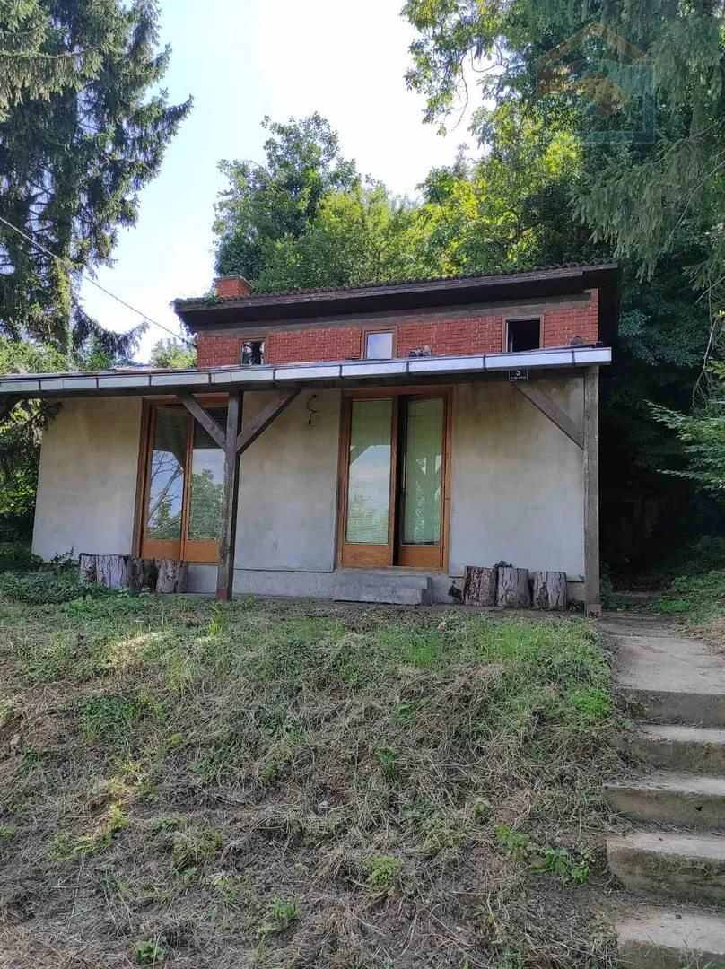 kuća za odmor sa šumom i voćnjakom - slika 2