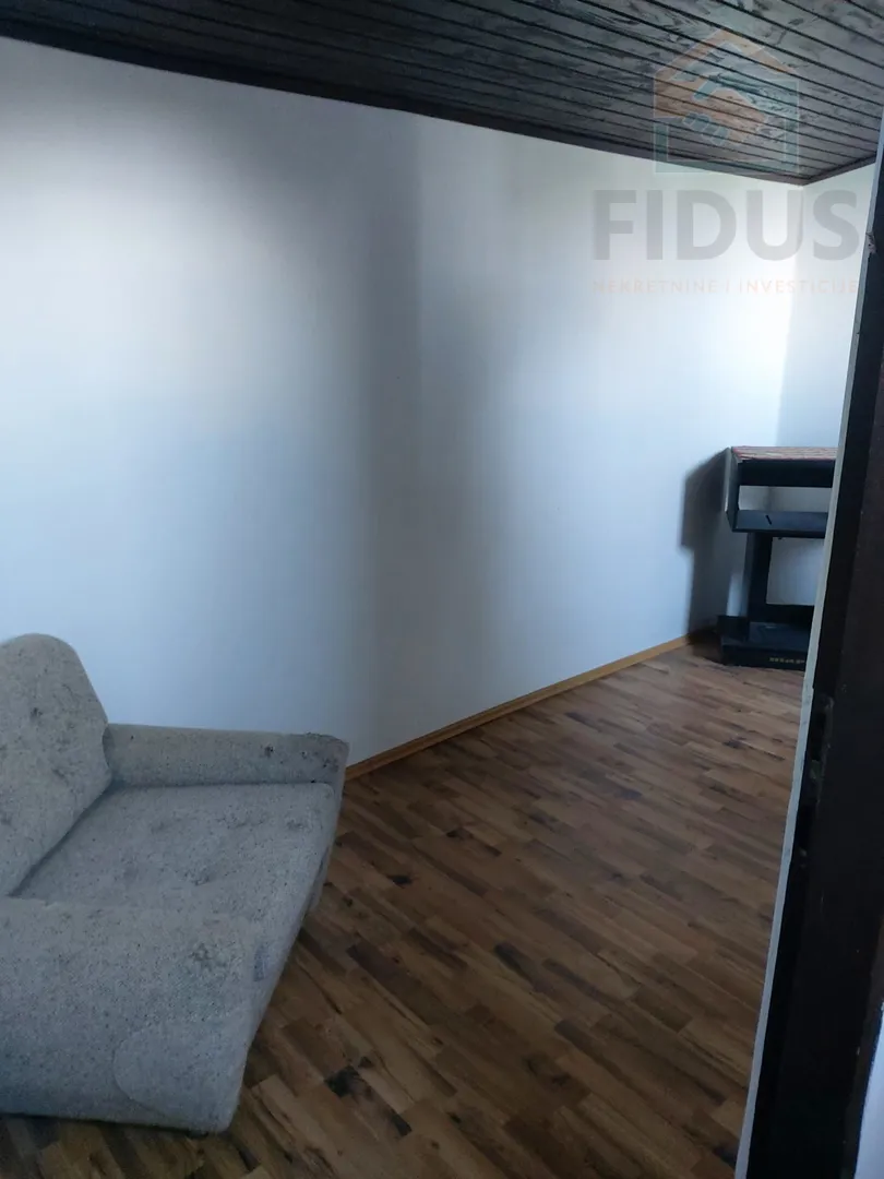 kuća za odmor sa šumom i voćnjakom - slika 7