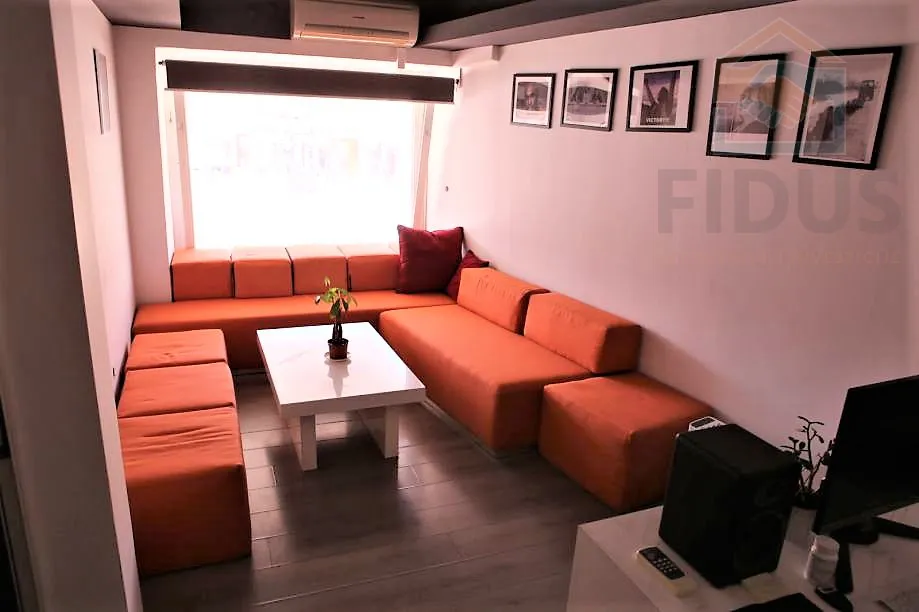 ured s pogledom na glavni trg - centar osijeka - slika 6