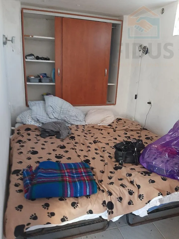 kuća za adaptaciju na prekrasnom otoku kaprije - slika 6