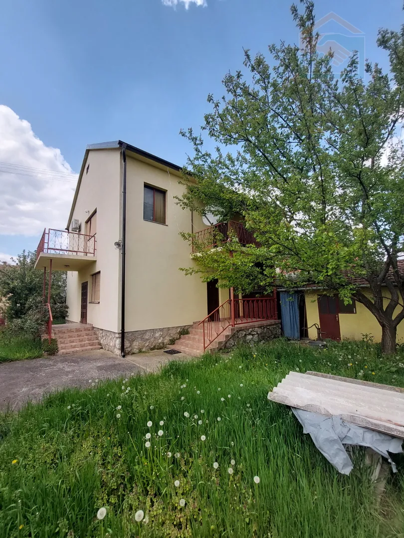 obiteljska kuća s poslovnim prostorom - mirkovci - slika 4