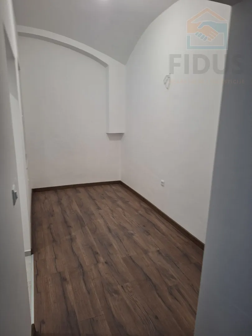 centar, dvosoban stan -osijek - slika 9