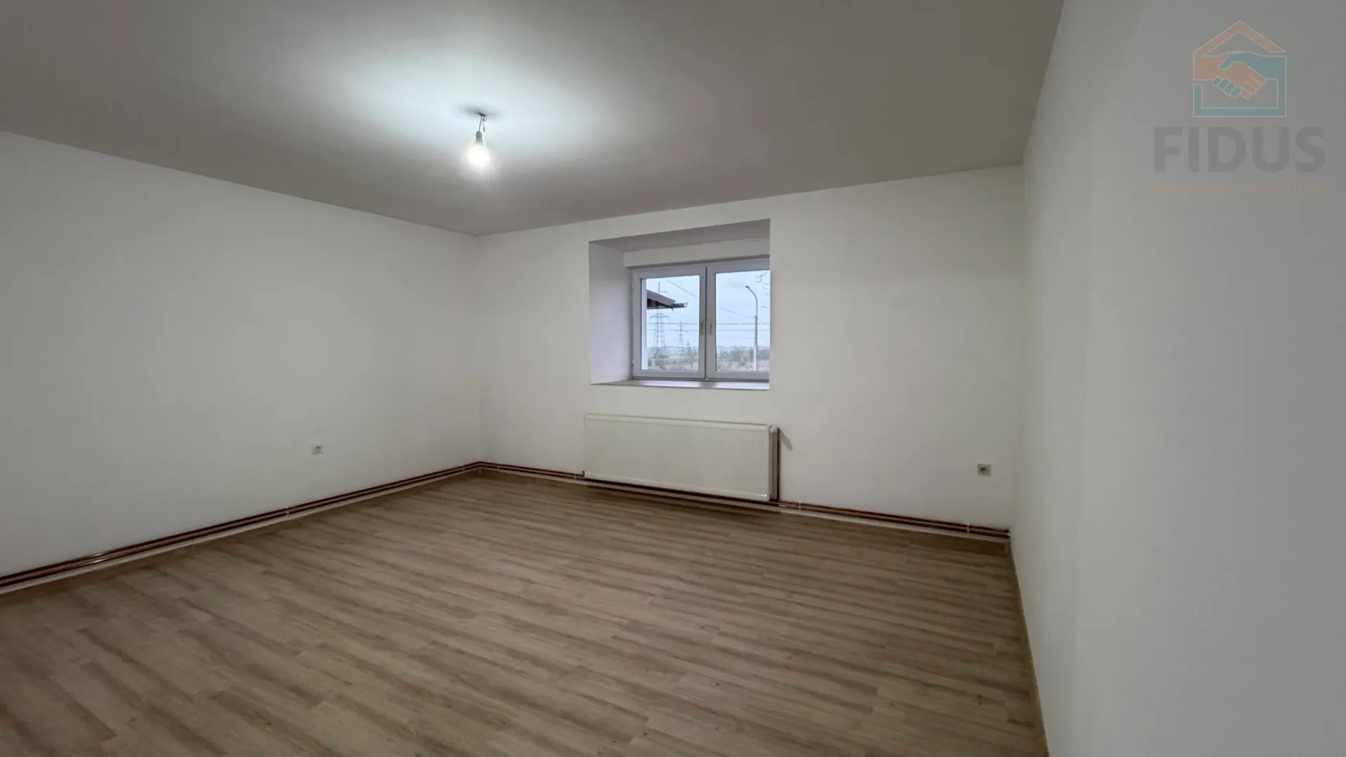 četverosoban stan - livana - slika 11