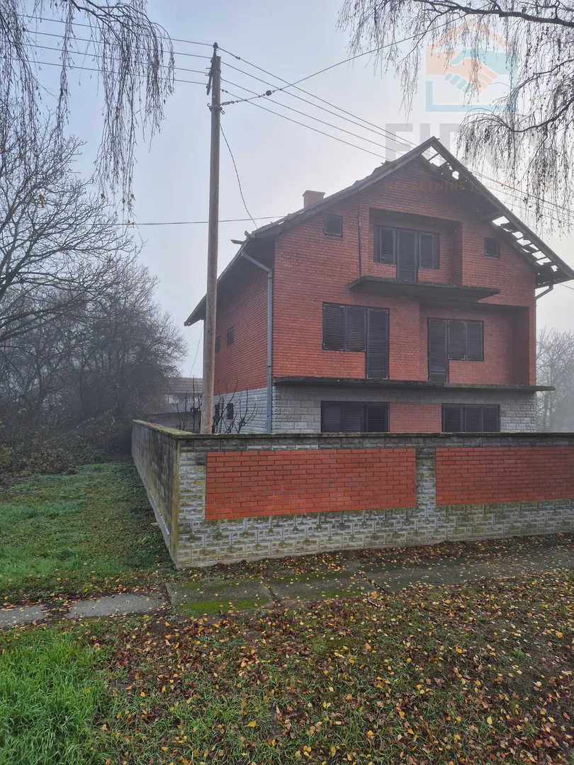obiteljska kuća - petrova slatina - slika 2