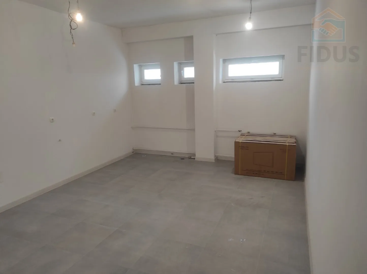 poslovni prostor 350 m2 - livana - slika 10