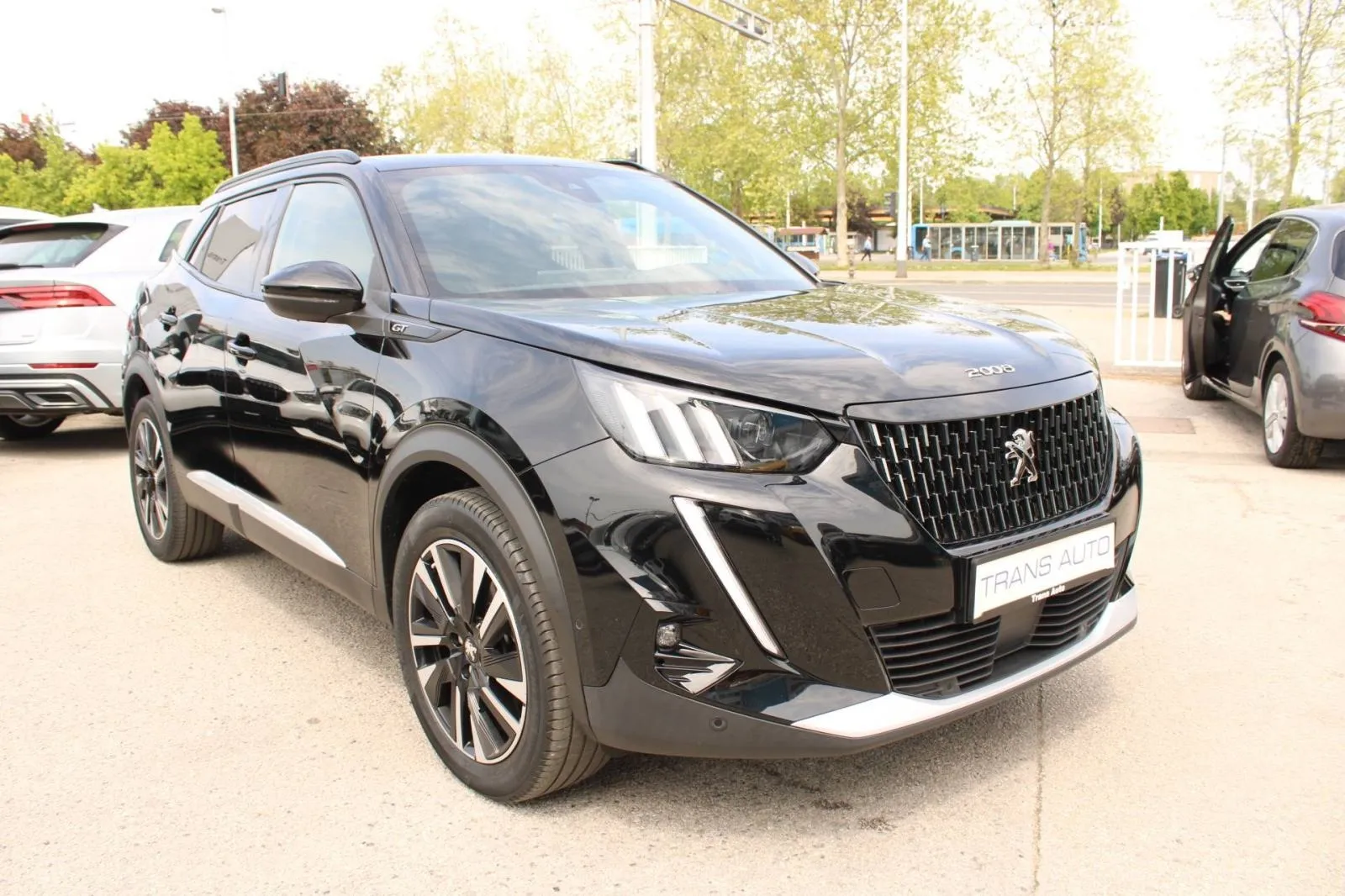 peugeot 2008 155 gt line automatik *panorama, led, kamera* - slika 3