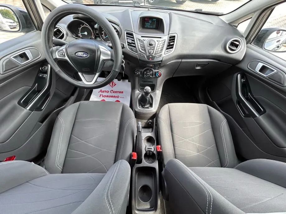 ford fiesta 1,0 benzin 2014.,servisna, 5-vrata, klima, el. paket... - slika 9