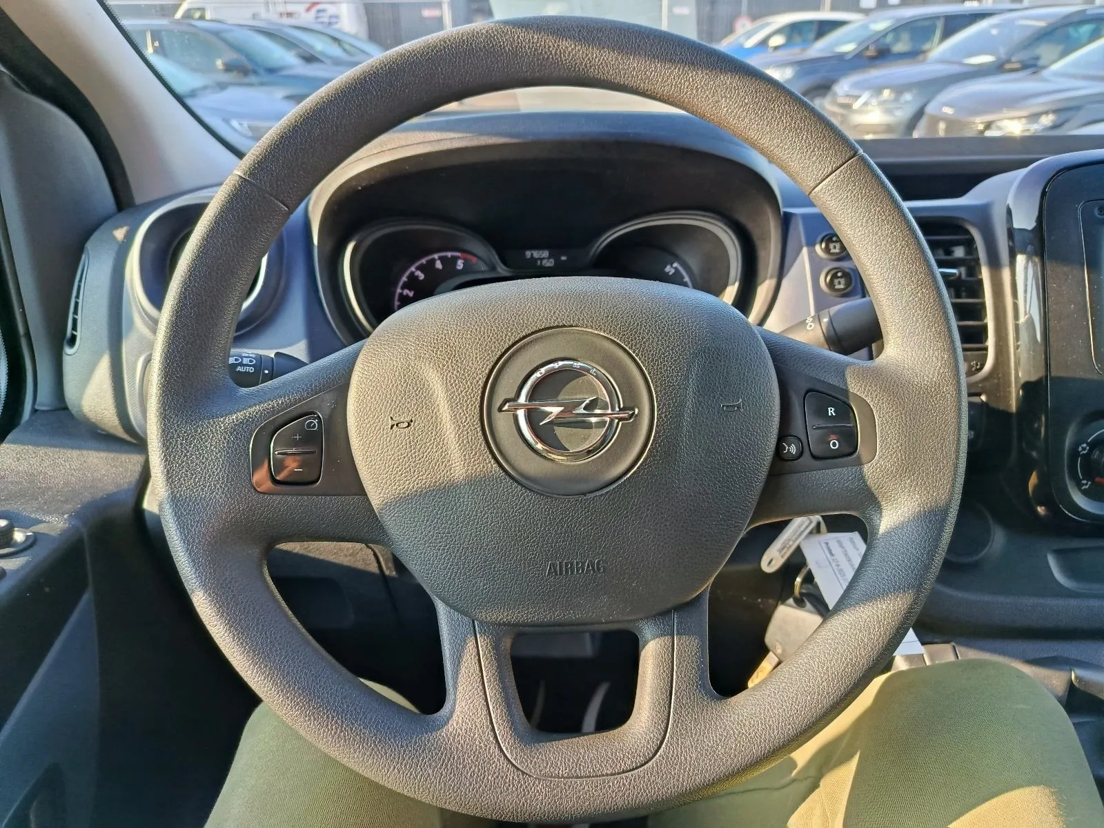 opel vivaro 1,6 cdti,do 2 g jamstva,vozilo u sustavu pdv-a, 2019 god. - slika 4