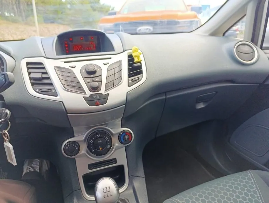 ford fiesta 1,4 - slika 5