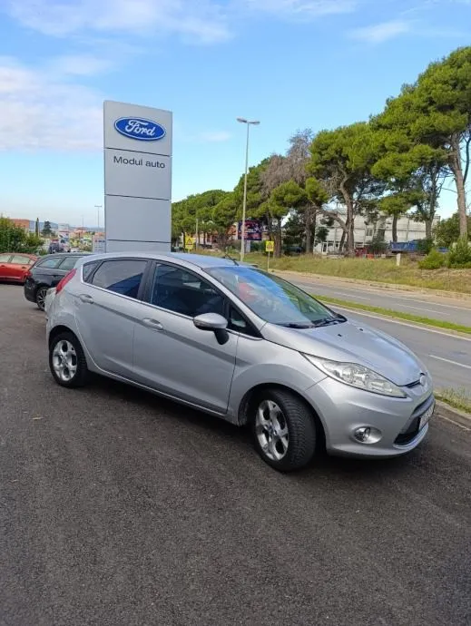 ford fiesta 1,4 - slika 1