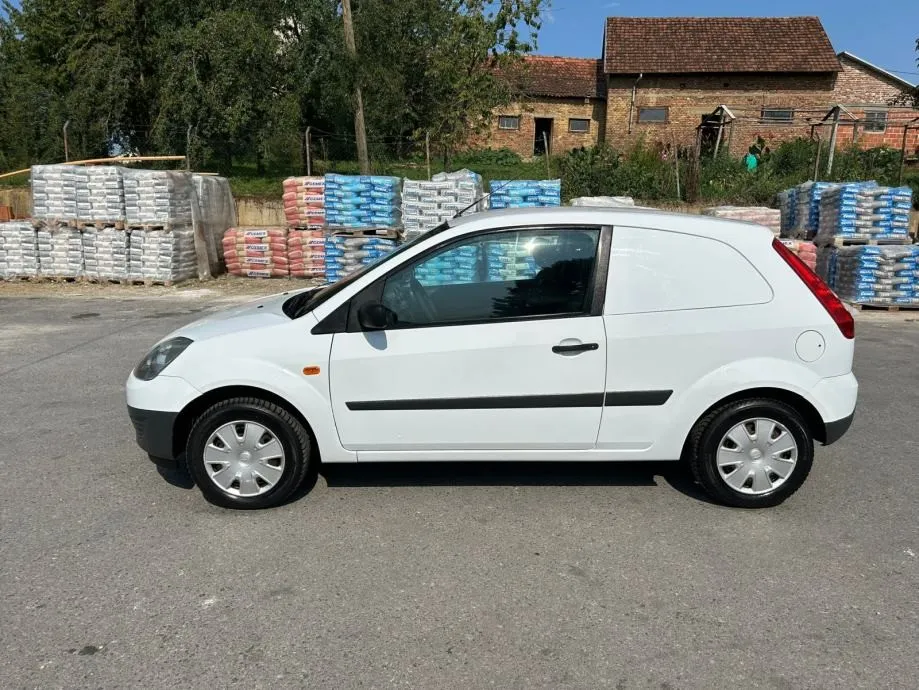 ford fiesta 1,4 td, 2009 god. - slika 3